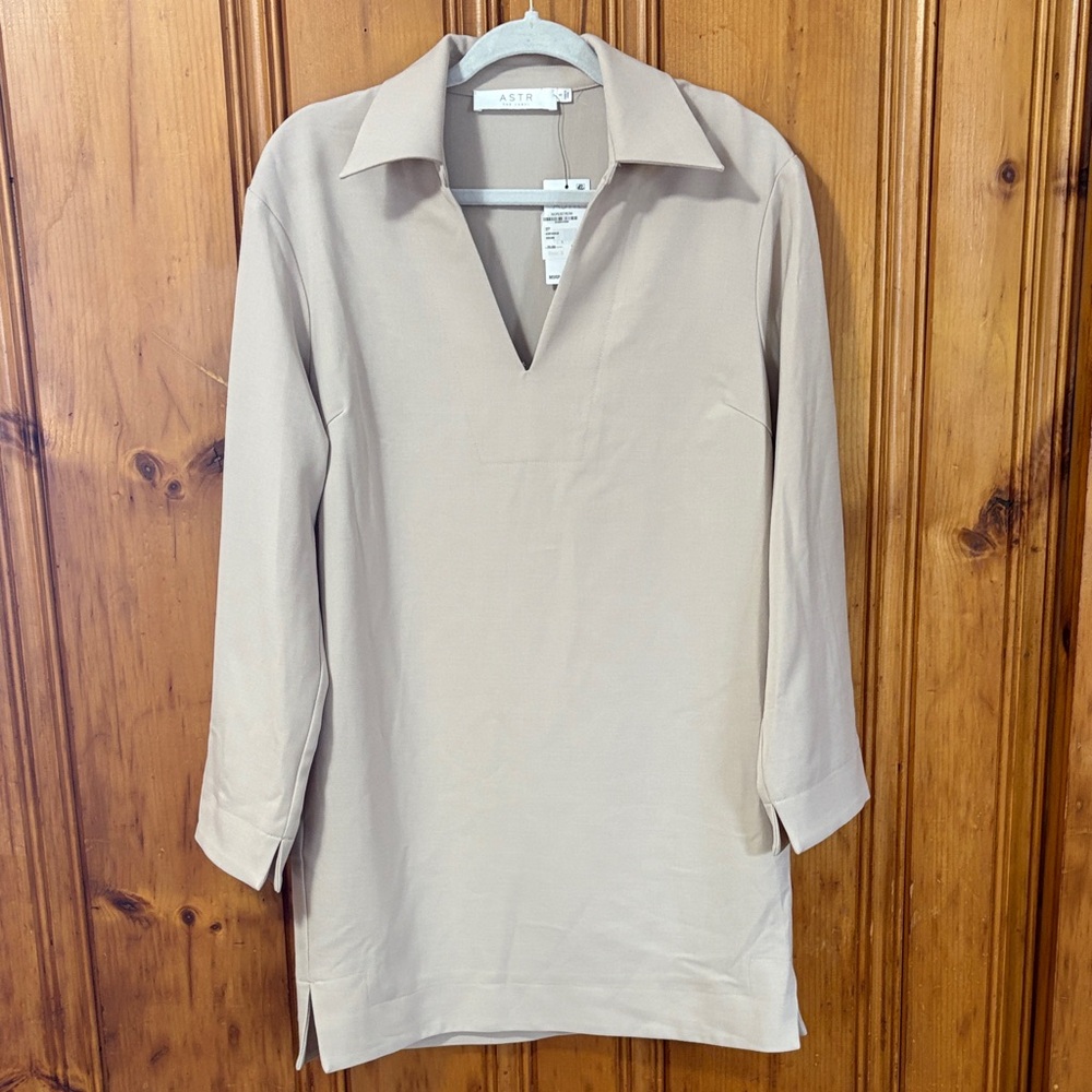 NEW! ASTR the Label Taupe V-Neck Long Sleeve Dress - Size Small